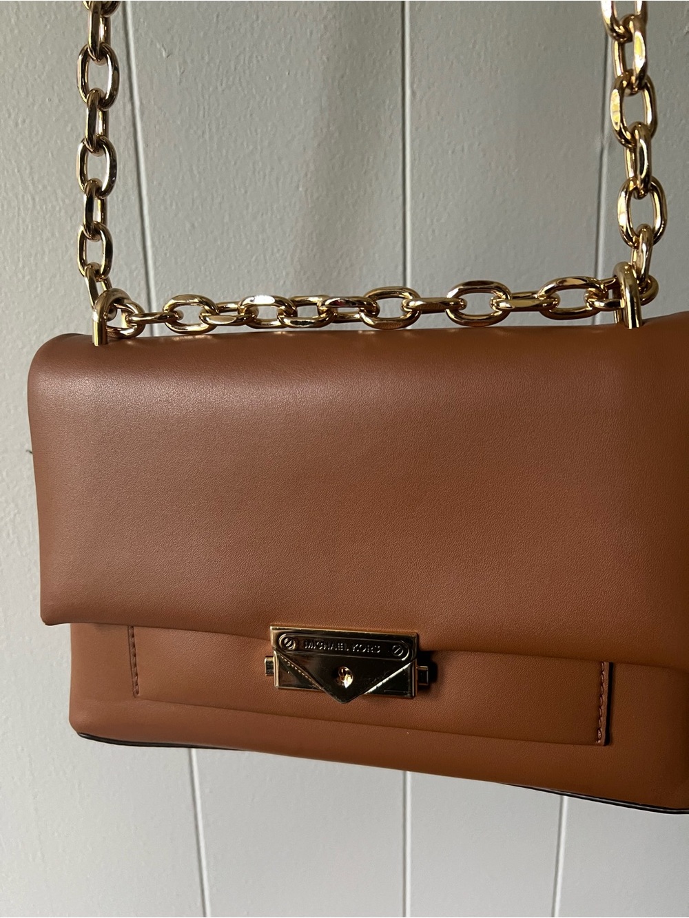 Michael Kors Brown Leather Flap Shoulder Bag Lock Gold Chain Strap Inner Pockets